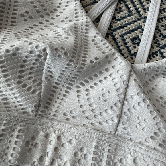 Lorna Jane Eyelet Sports Bra, White - Picture 2 of 4